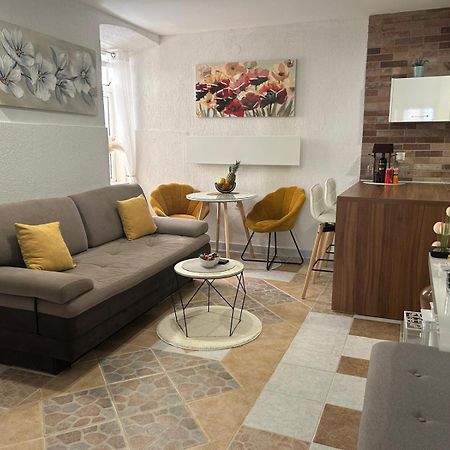 Apartman Evita Zara Esterno foto