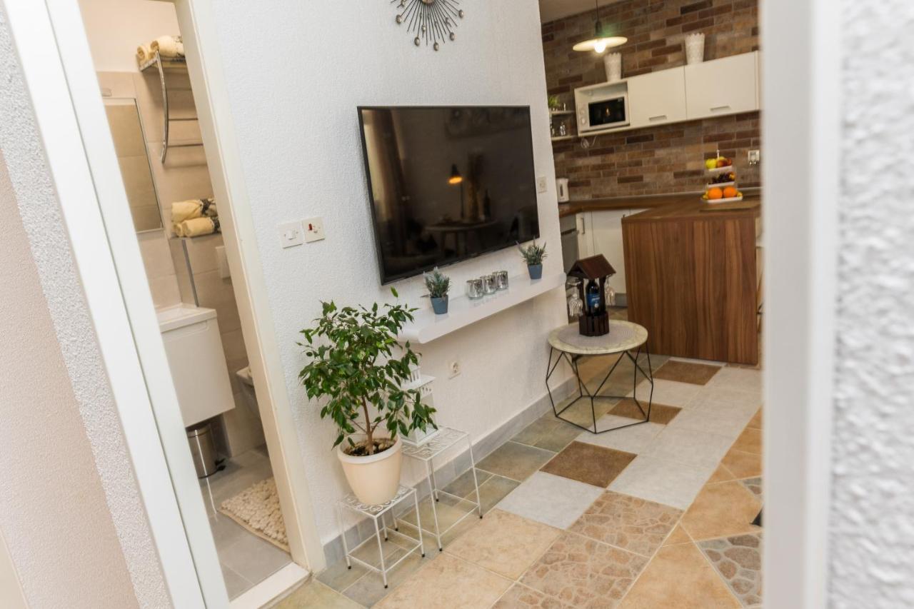 Apartman Evita Zara Esterno foto