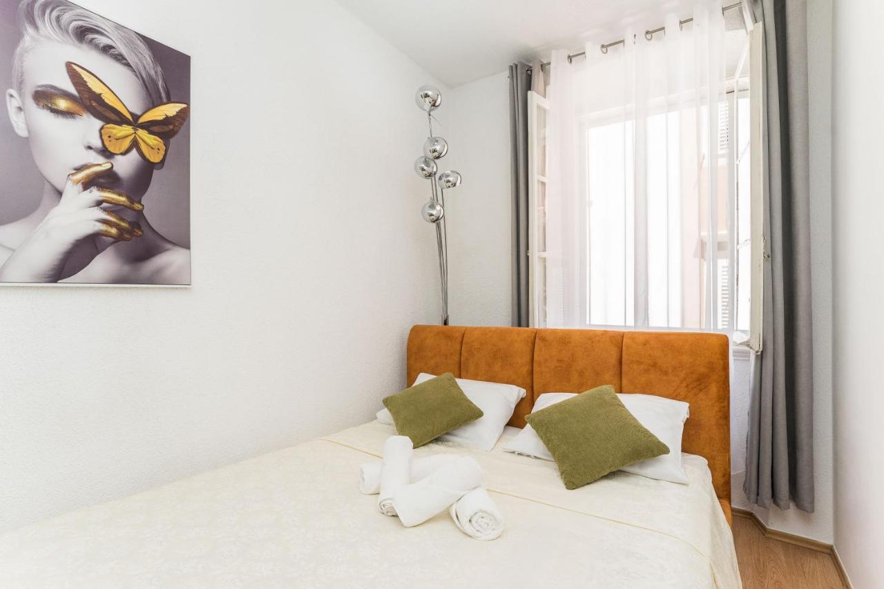 Apartman Evita Zara Esterno foto